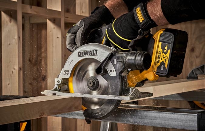 Best Cordless Circular Saws in 2024