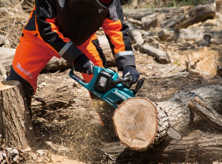 Makita chainsaw