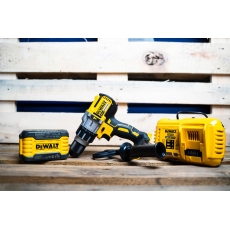 DEWALT DCD996X1 18v Flexvolt Brushless Combi Drill with 1x9ah Battery