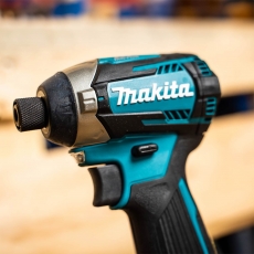 MAKITA DTD154Z 18v LXT Brushless Impact Driver BODY ONLY