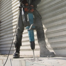 MAKITA HM1214C 110v AVT Demolition Hammer