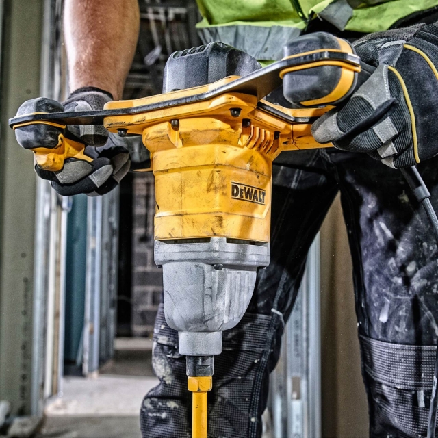 DEWALT DEWALT DWD241 240v 1800w Paddle Mixer