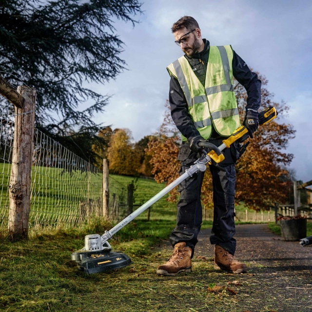 DEWALT DEWALT DCMST561P1 18v Brushless String Trimmer 1x5ah