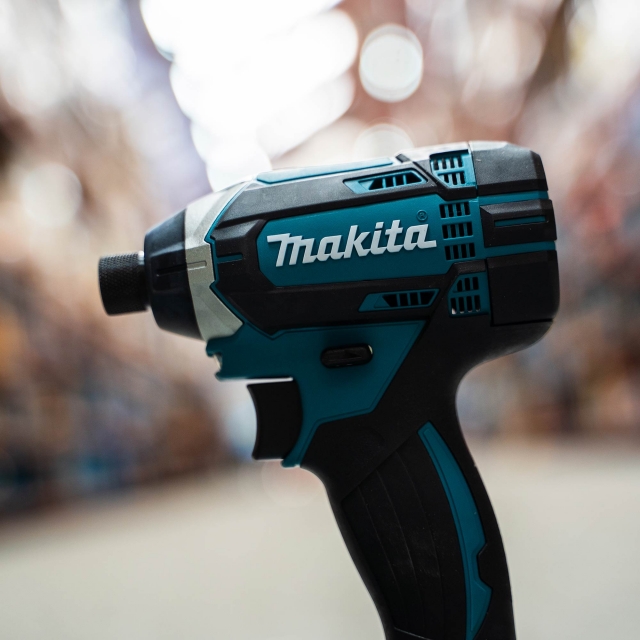 MAKITA MAKITA DLX2131TJ 18v DHP482/DTD152 Twin Pack with 2x5ah batteries
