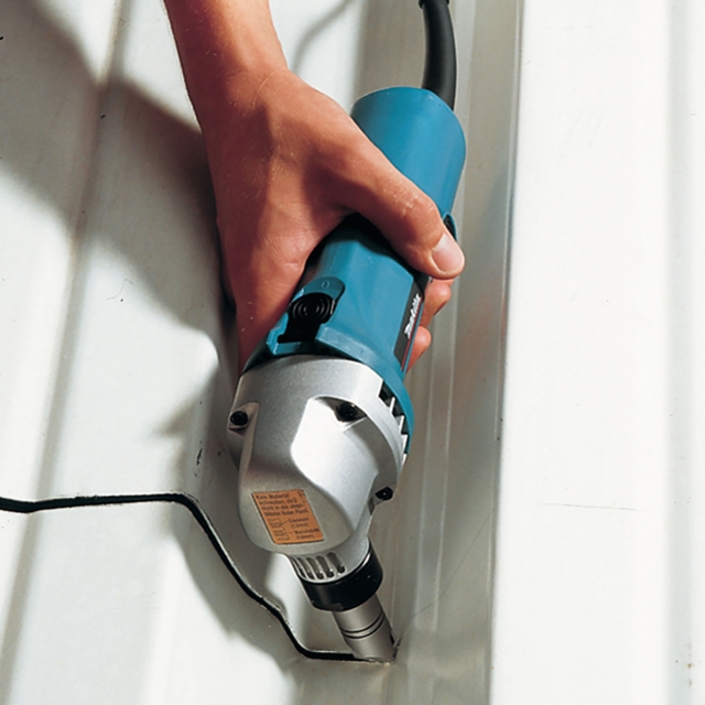 MAKITA MAKITA JN1601 110v 550w 1.6mm Nibbler