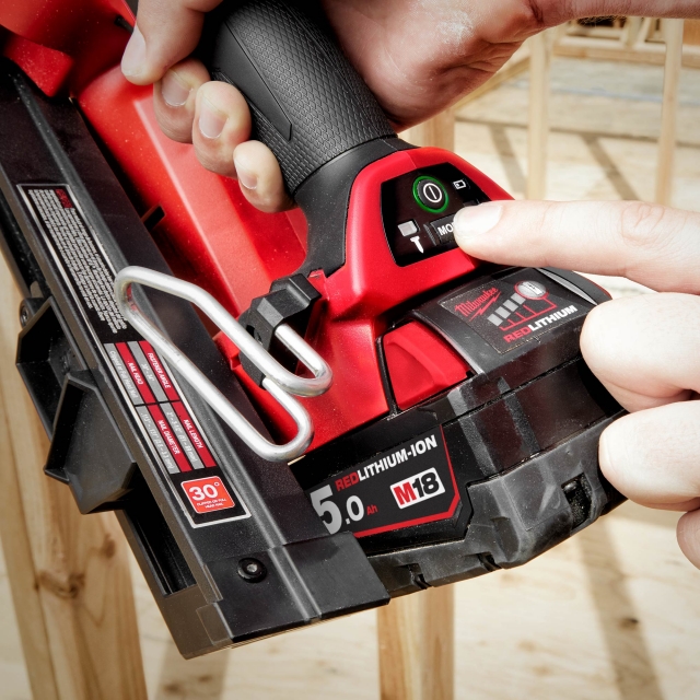 MILWAUKEE MILWAUKEE M18FFN-0C 18v FUEL Framing Nailer BODY