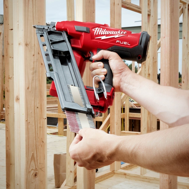 MILWAUKEE MILWAUKEE M18FFN-0C 18v FUEL Framing Nailer BODY