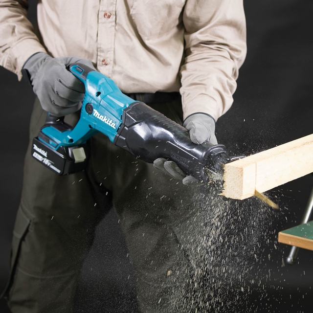 MAKITA MAKITA DJR186RTE 18v Recip Saw 2x5ah Batteries