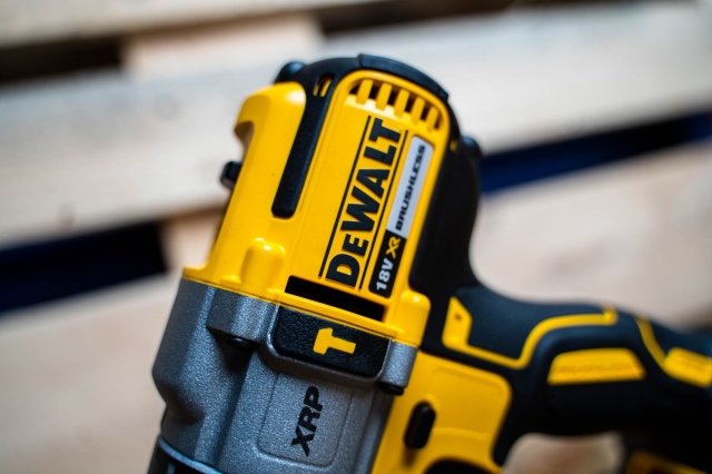 DEWALT DEWALT DCD996X1 18v Flexvolt Brushless Combi Drill with 1x9ah Battery