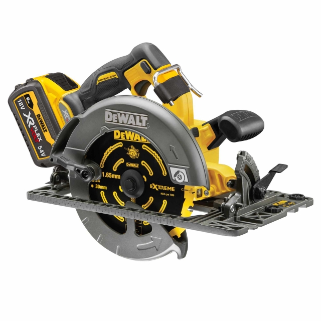 DEWALT DEWALT DCS579T2 54v Flexvolt Brushless Circular Saw with 2x6ah Batteries
