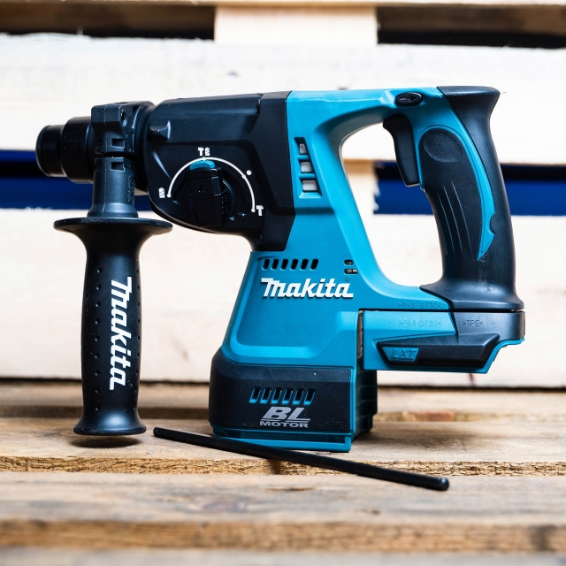 MAKITA MAKITA DHR242Z 18v Brushless SDS Plus Rotary Hammer Drill BODY ONLY