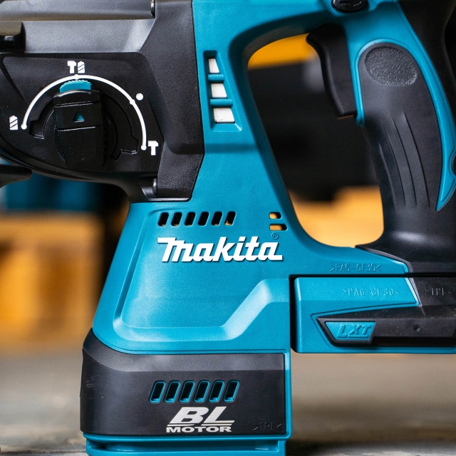 MAKITA MAKITA DHR242Z 18v Brushless SDS Plus Rotary Hammer Drill BODY ONLY
