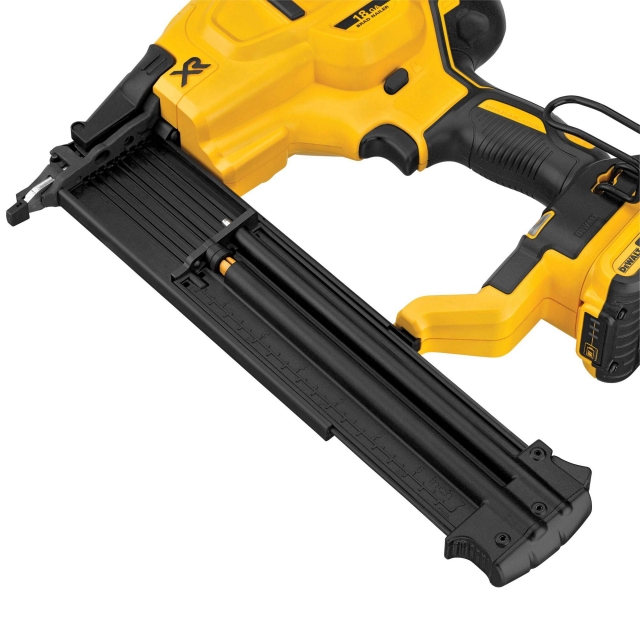 DEWALT DEWALT DCN680N 18V XR Brushless 18G Brad Nailer BODY ONLY