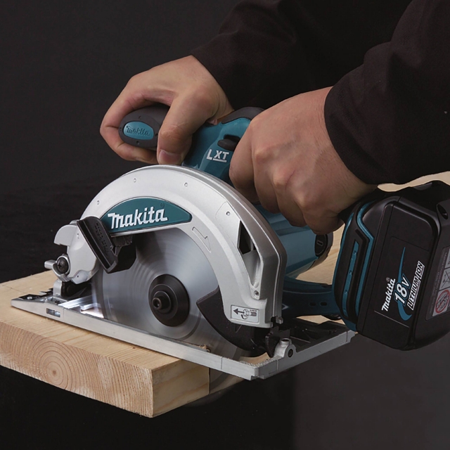 MAKITA MAKITA DSS610Z 18v LXT Circular Saw BODY ONLY