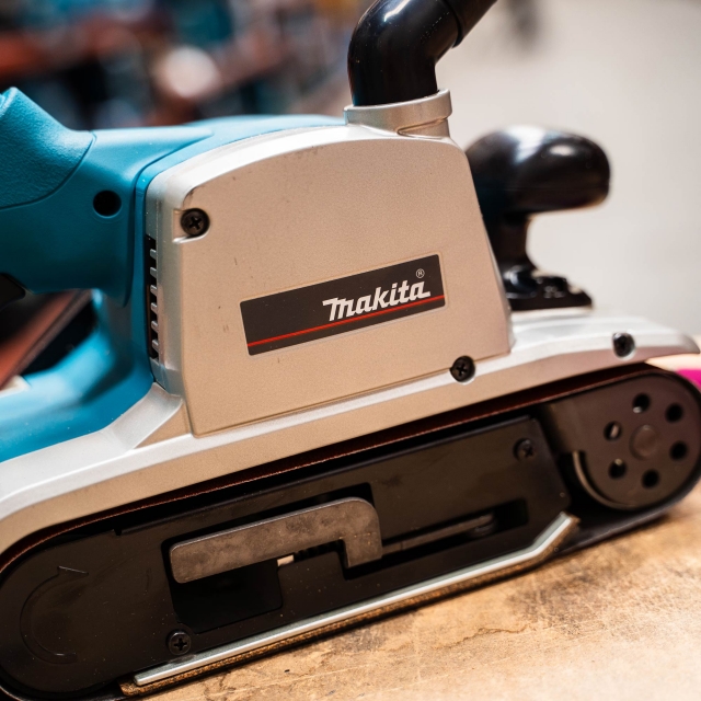 MAKITA MAKITA 9403 240v 1200w 4