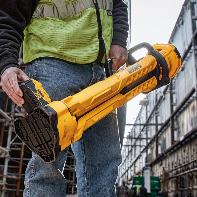 DEWALT DEWALT DCL079 18V LED Tripod Light Body Only