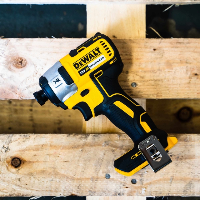 DEWALT DEWALT DCF887N 18v Brushless Impact Driver BODY ONLY
