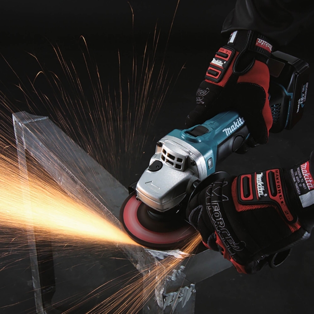 MAKITA MAKITA DGA452RTJ 18v 115mm Grinder with 2x5ah Batteries