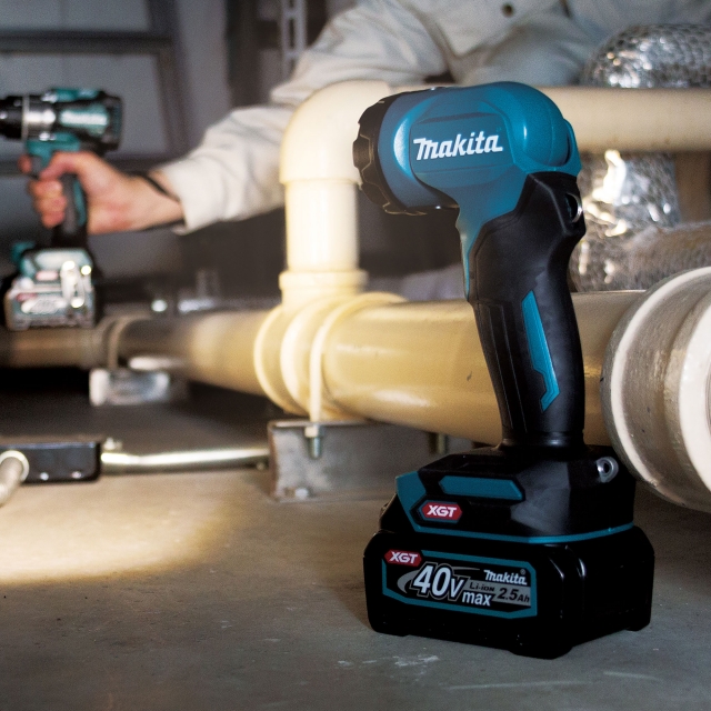 MAKITA MAKITA ML001G 40v Max XGT Flashlight BODY ONLY