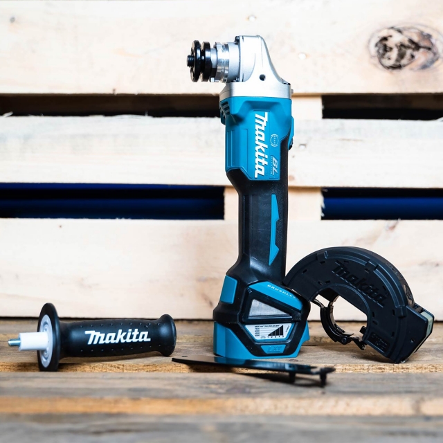 MAKITA MAKITA DGA463Z 18v Brushless 115mm Grinder BODY ONLY