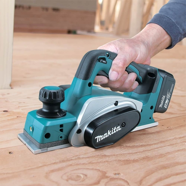 MAKITA MAKITA DKP180Z 18v LXT Planer BODY ONLY