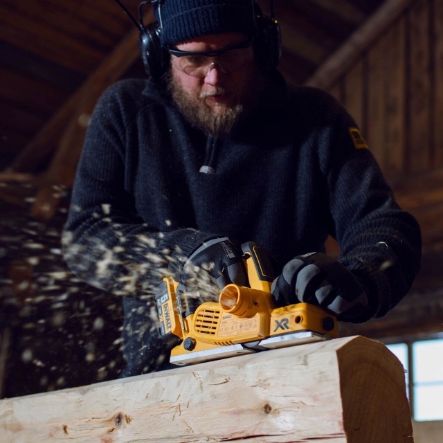 DEWALT DEWALT DCP580N 18v XR Brushless Planer BODY ONLY