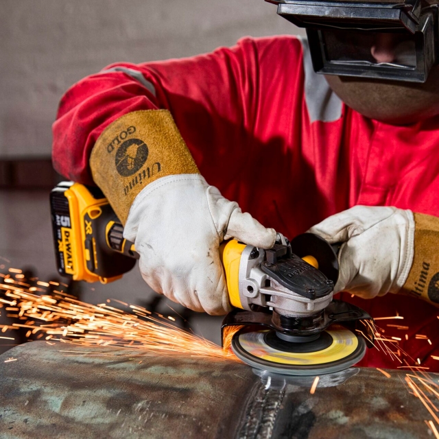 DEWALT DEWALT DCG405N 18V XR Brushless 125mm Angle Grinder BODY ONLY