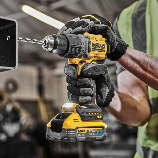 DEWALT DEWALT DCK2050H2T 18v Brushless DCD805/DCF850 Twin Pack with  2x5ah Powerstack Batteries