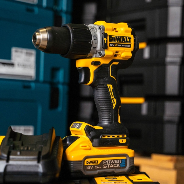 DEWALT DEWALT DCK2050H2T 18v Brushless DCD805/DCF850 Twin Pack with  2x5ah Powerstack Batteries