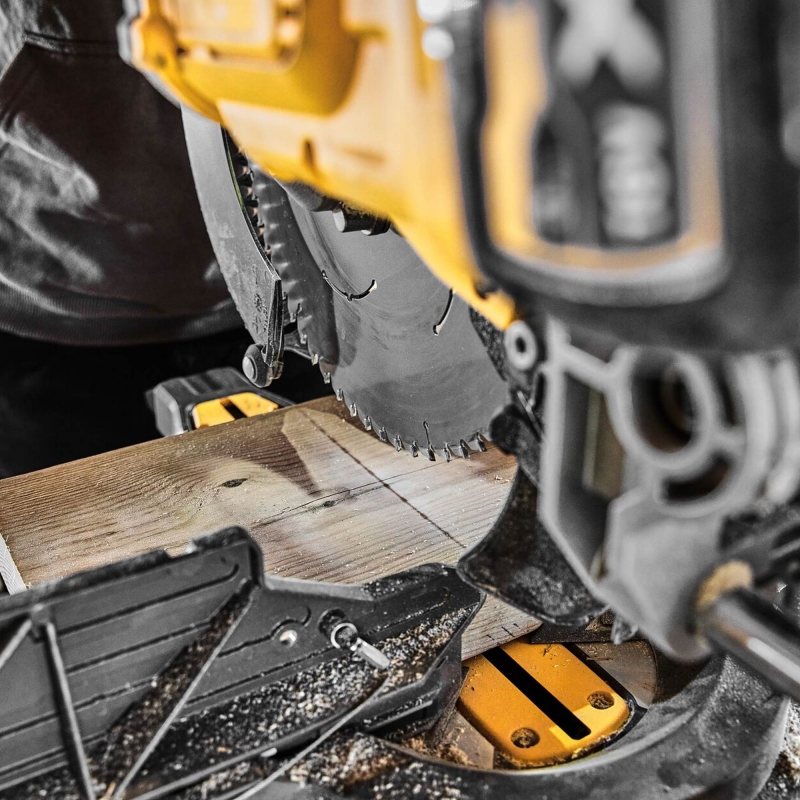 DEWALT DEWALT DCS781N 54v Brushless 305mm FLEXVOLT Mitre Saw BODY ONLY