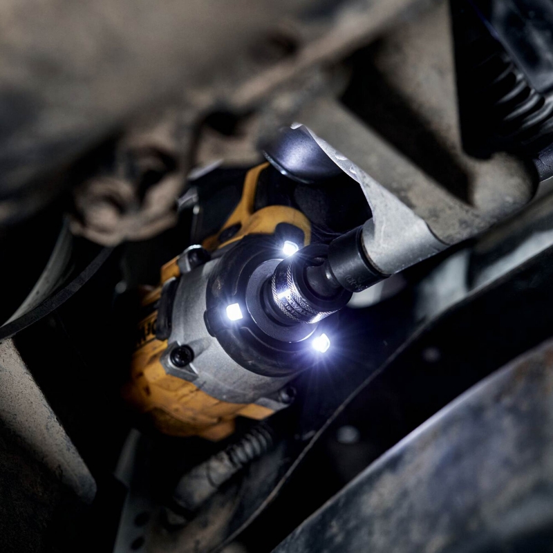 DEWALT DEWALT DCF922P2T 18v Brushless 1/2