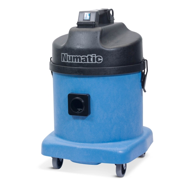 NUMATIC NUMATIC WVD570-2 240v Wet and Dry c/w BB8 Kit