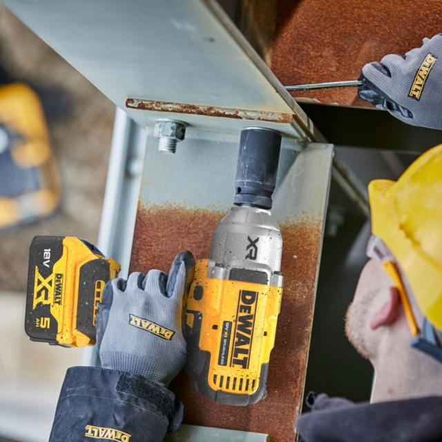 DEWALT DEWALT DCF900N 18v Brushless 1/2