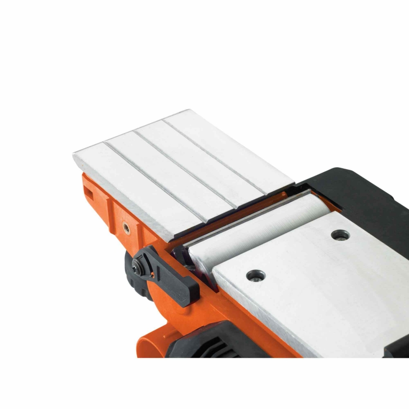BLACK AND DECKER BLACK AND DECKER KW750K-GB 240v 750w Planer 2mm / Kitbox