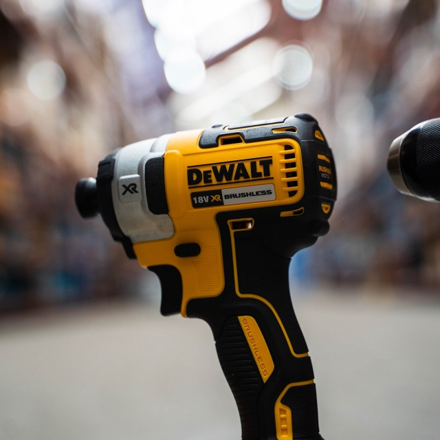 DEWALT DEWALT DCK266M2T 18v Brushless DCD796/DCF887 Twin Pack with 2x4ah Batteries