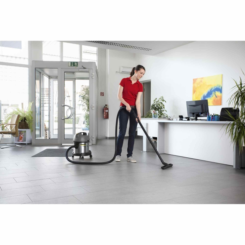 KARCHER KARCHER NT20/1 ME Classic 240v 20L Wet & Dry Vacuum