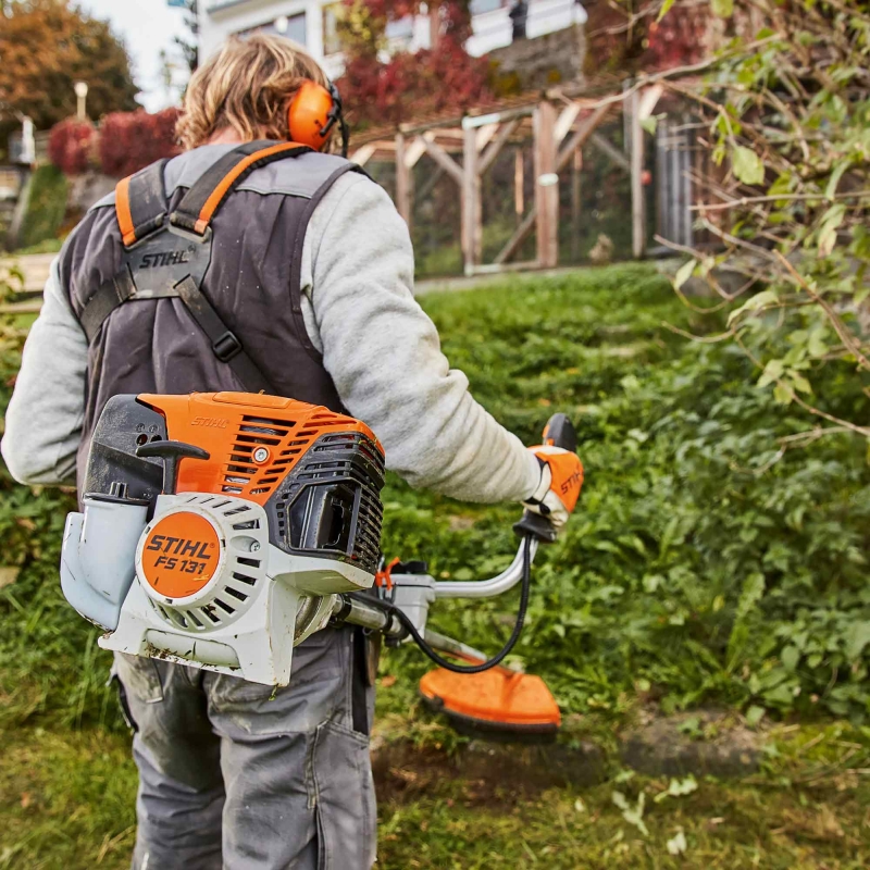 STIHL STIHL 41802000678 FS131 Petrol Brushcutter