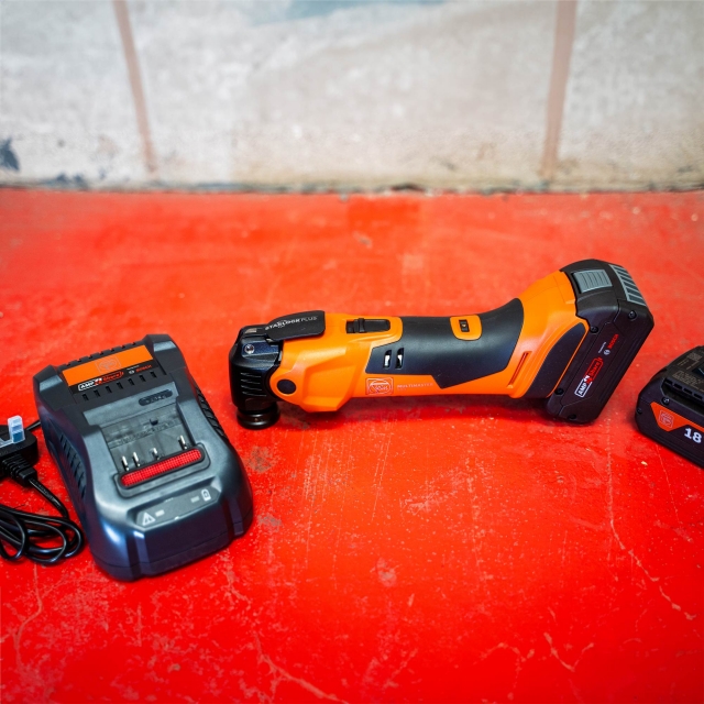FEIN FEIN AMM500Plus Top 18v Multimaster with 2x4ah Batteries +Accessories