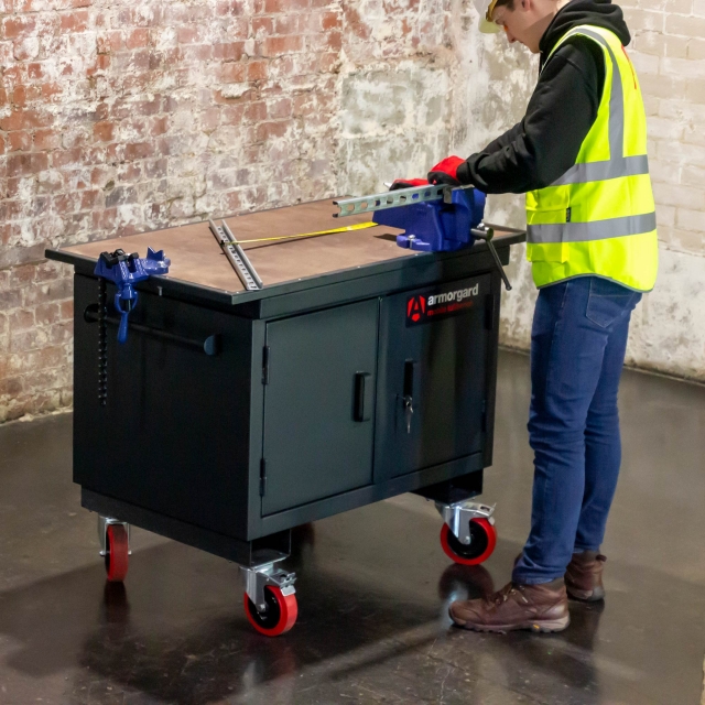 ARMORGARD ARMORGARD MBH12 Mobile Tuffbench 1200x700x950mm