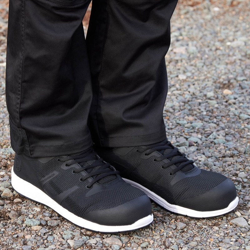 APACHE APACHE Vault Lightweight Sports Trainer