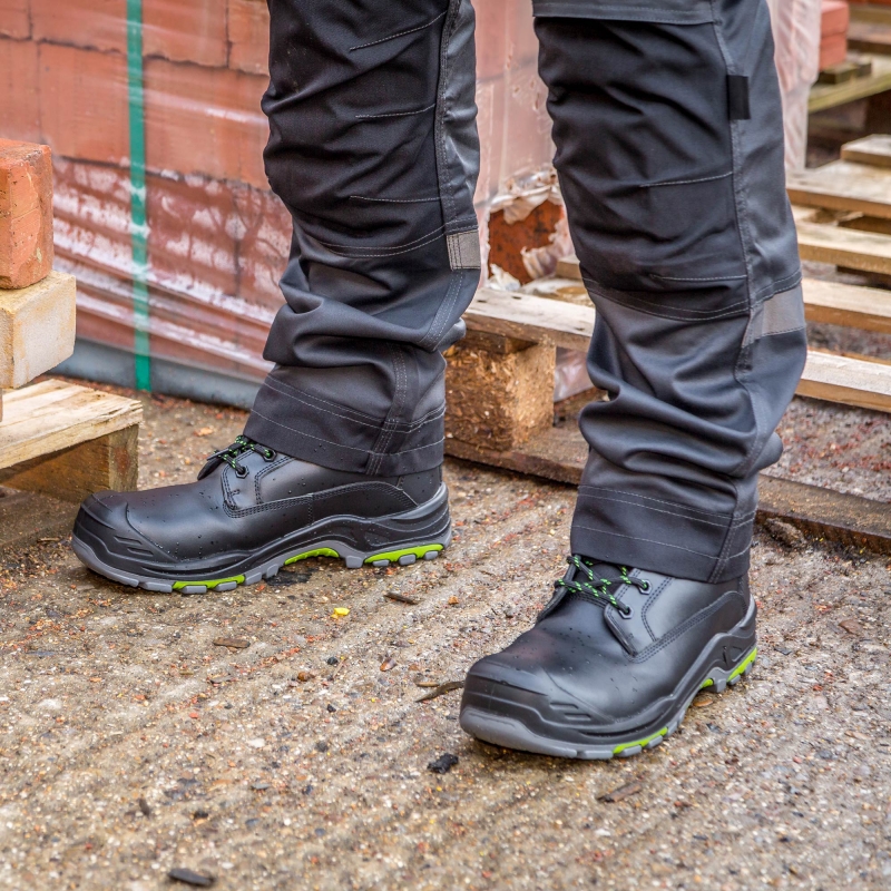 APACHE APACHE Dakota Black Safety Boots