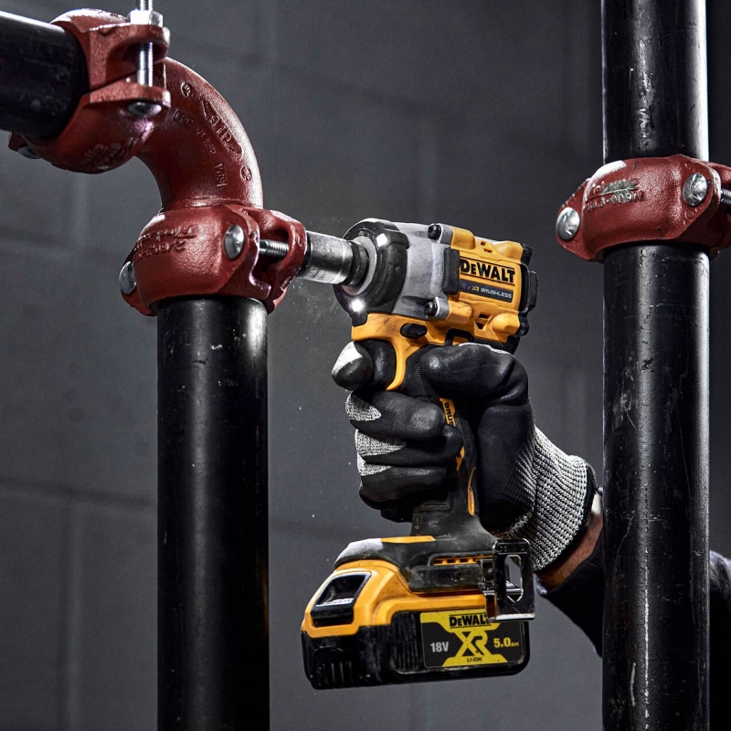 DEWALT DEWALT DCF921N 18v Brushless 1/2