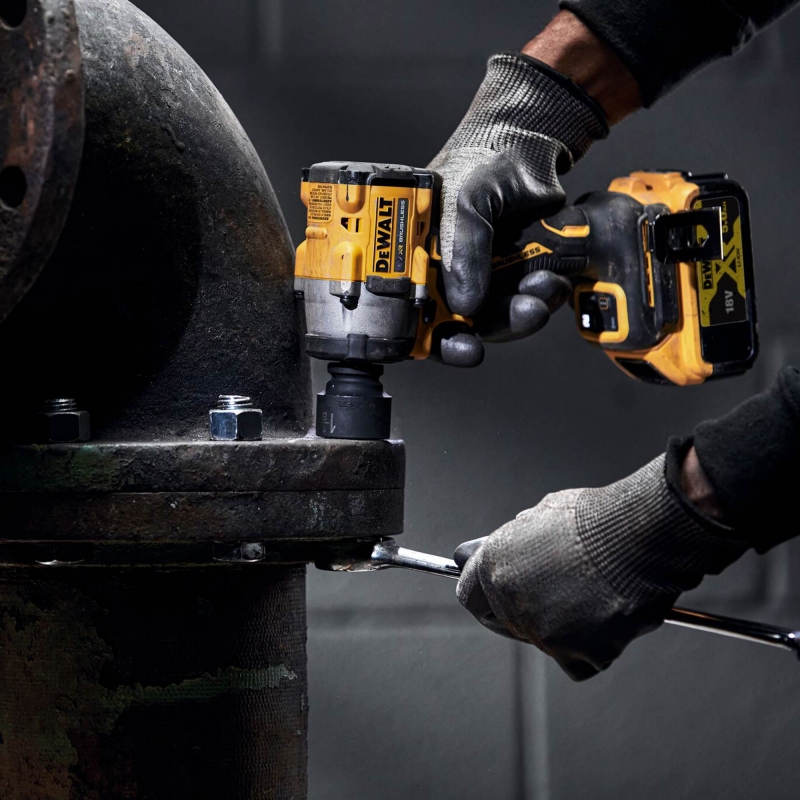 DEWALT DEWALT DCF921N 18v Brushless 1/2