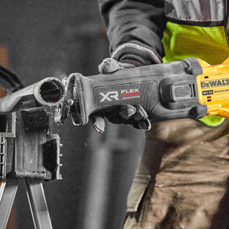 DEWALT DEWALT DCS386NT 18v Flexvolt Brushless Recip Saw BODY ONLY with T-Stak Case