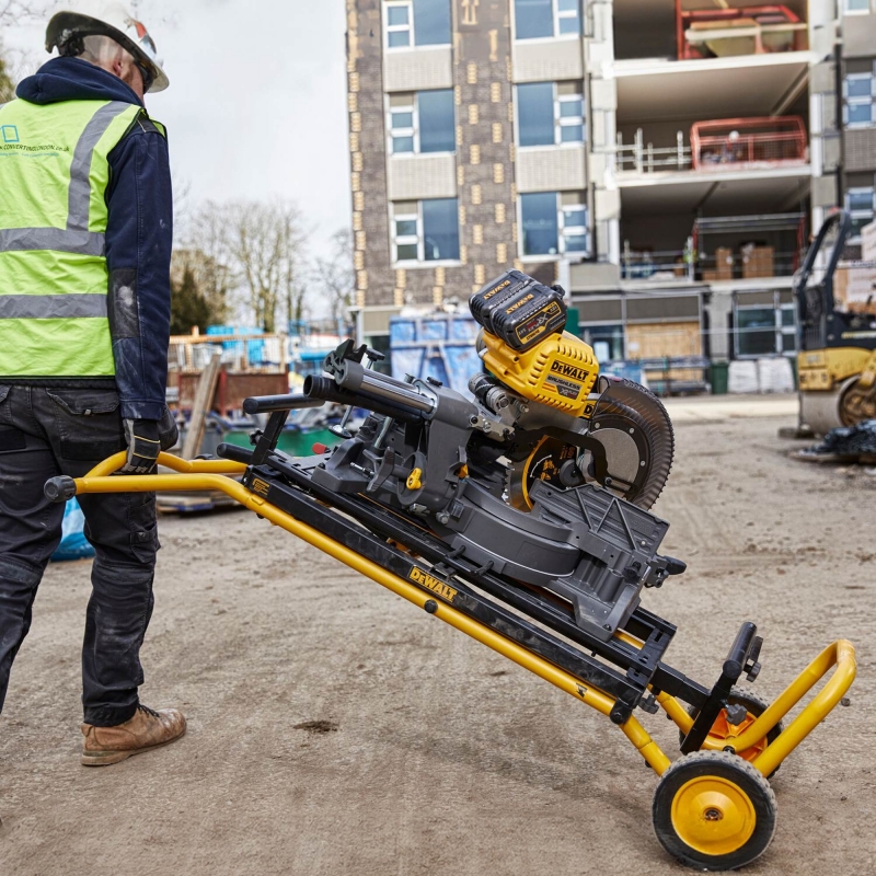 DEWALT DEWALT DE7260 Mitre Saw Folding Rolling Stand