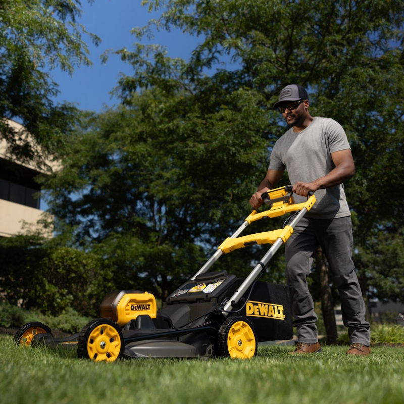 DEWALT DEWALT DCMWSP550N 54v Flexvolt Brushless Self Propelled Mower BODY ONLY