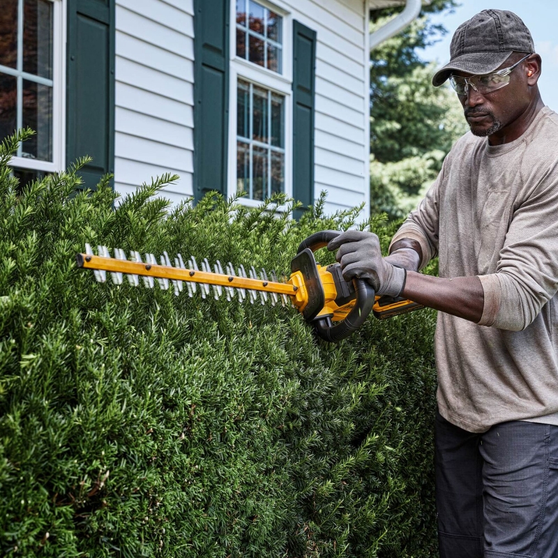 DEWALT DEWALT DCMHT573N 54v Flexvolt Hedge Trimmer BODY ONLY