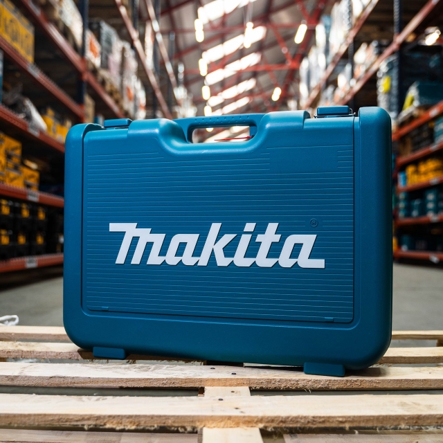 MAKITA MAKITA S-MAK32C 240v SDS Plus Rotary Hammer Drill complete with Accessories