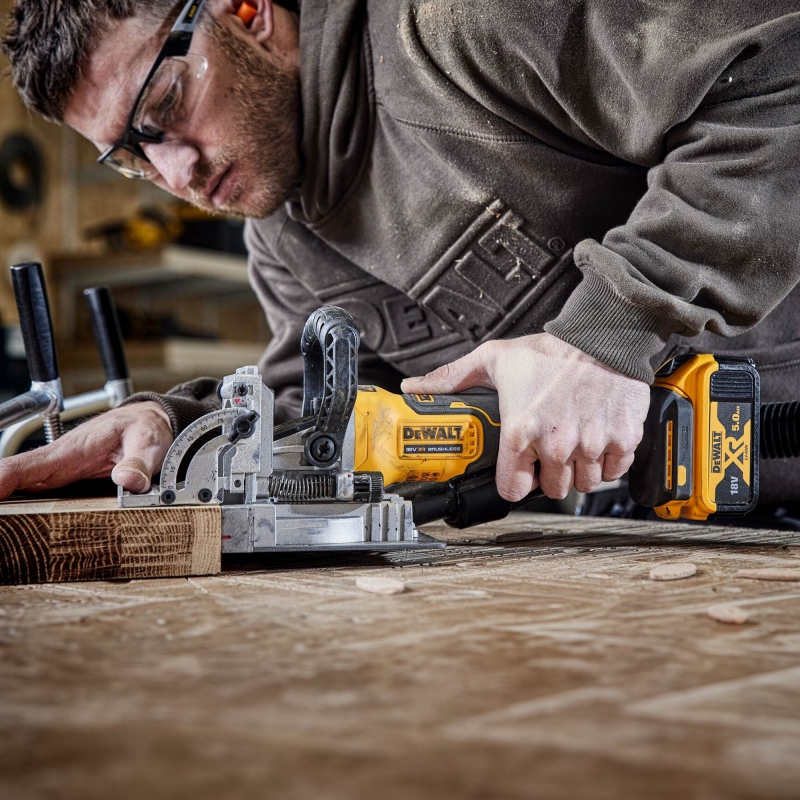 DEWALT DEWALT DCW682NT 18v Brushless Biscuit Jointer BODY ONLY with Tstak Case