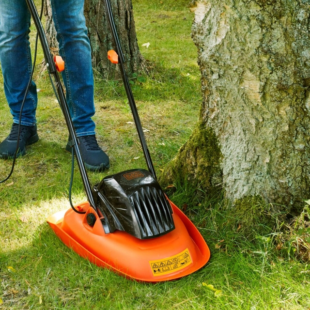 BLACK AND DECKER BLACK AND DECKER BEMWH551GL2-GB Hover Mower +GL250 Strimmer